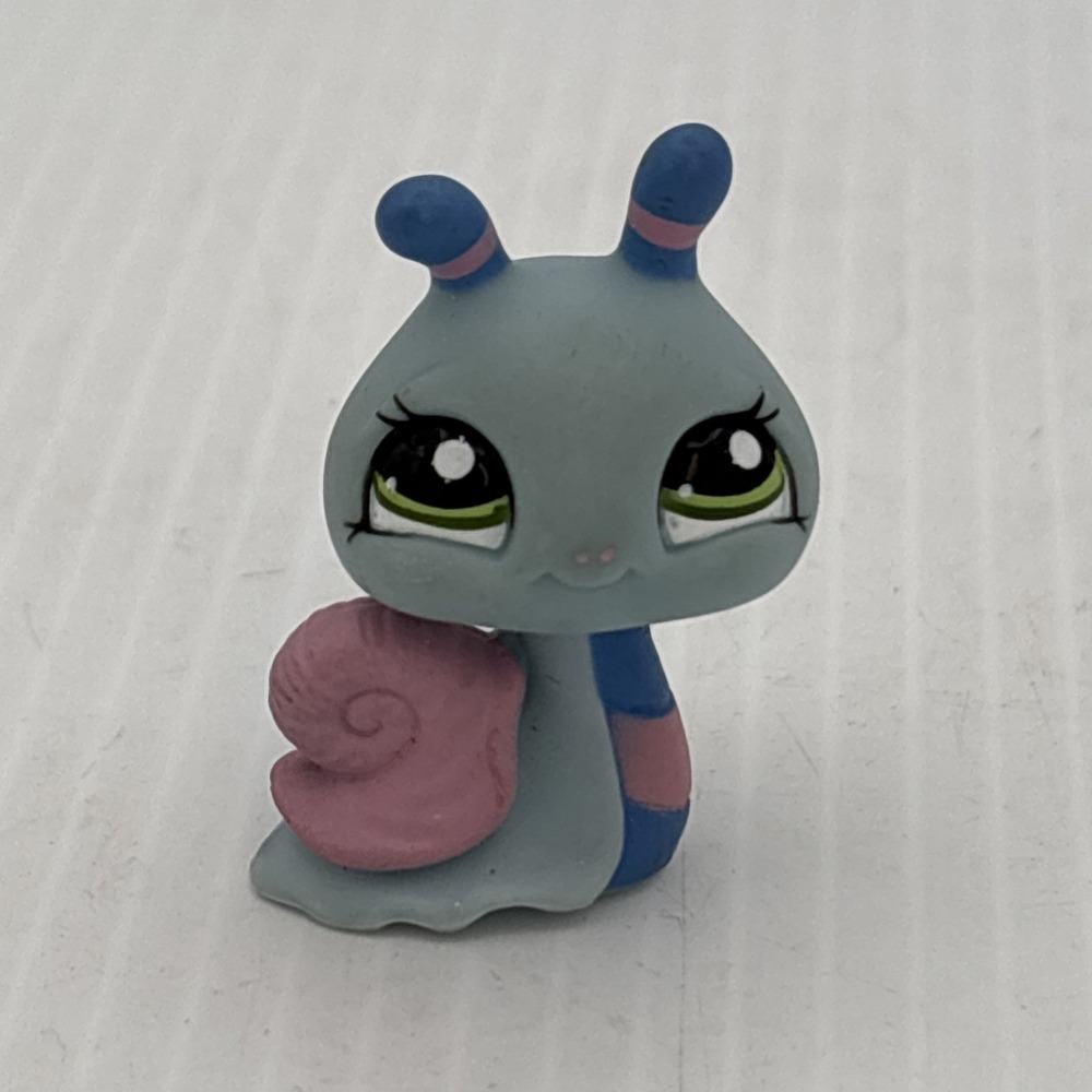 Littlest Pet Shop Authentic # 1446 Teal Blue Pink Snail Green Eyes